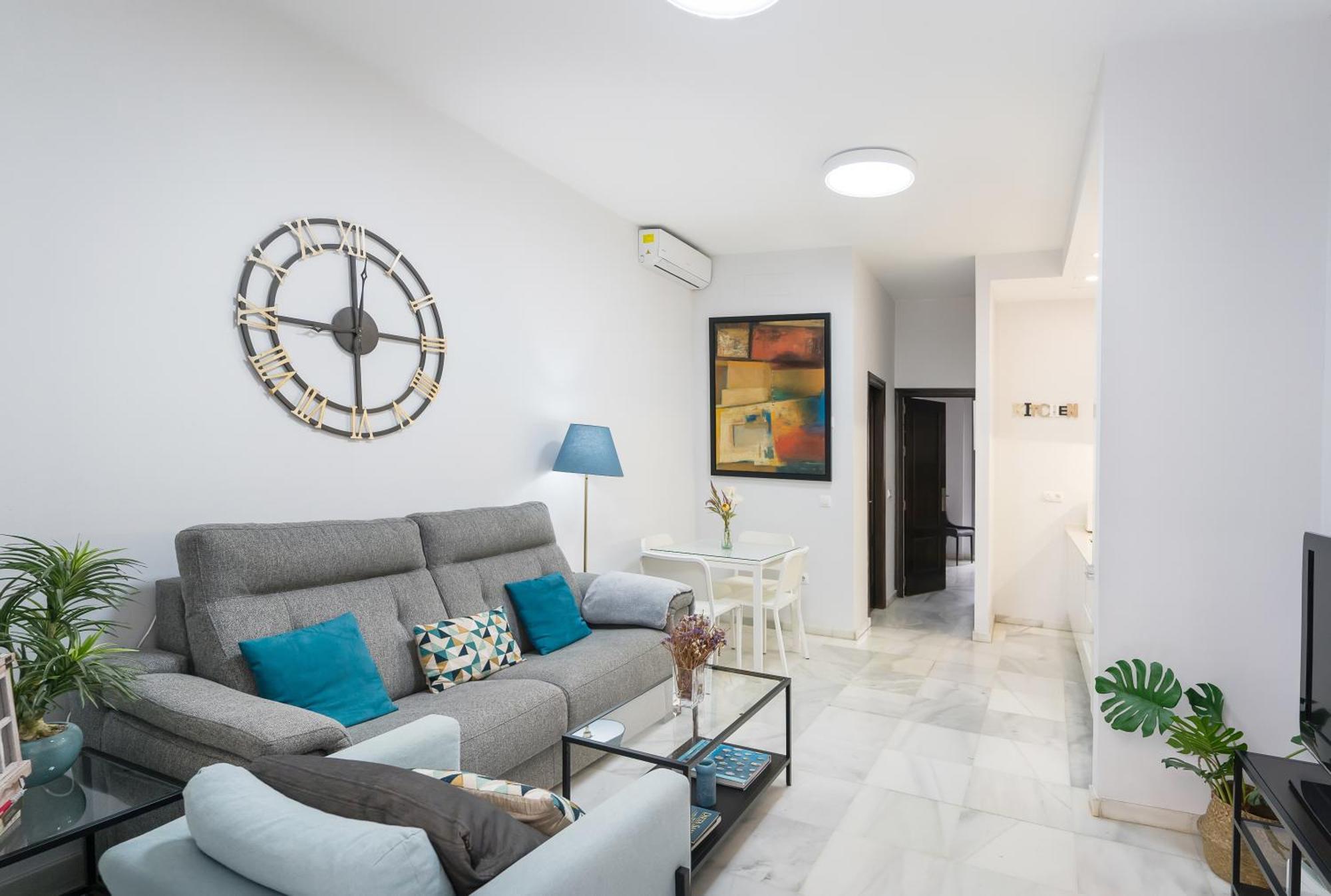 Apartamento Triana Deluxe Con Patio Privado Sevilla Dış mekan fotoğraf