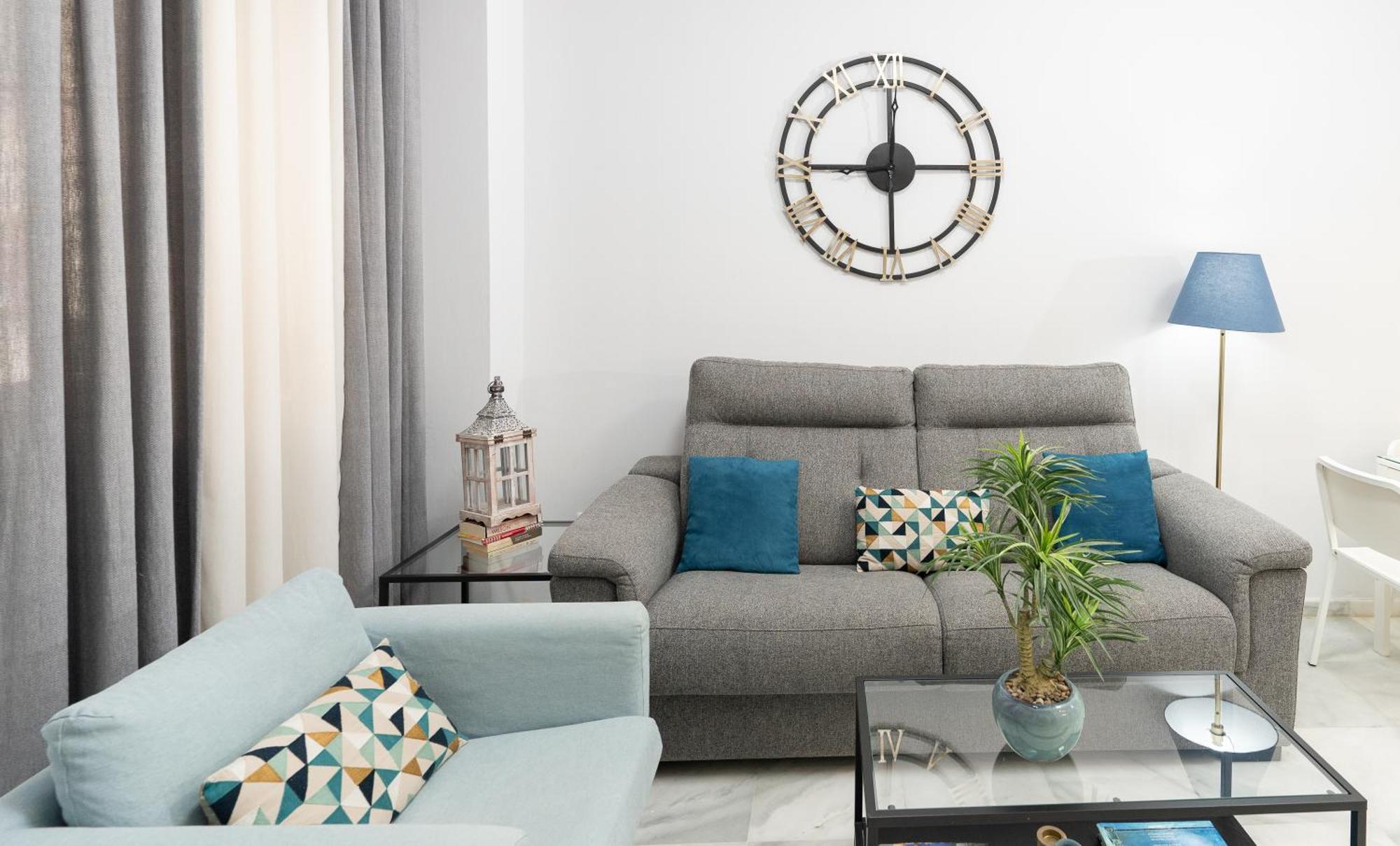 Apartamento Triana Deluxe Con Patio Privado Sevilla Dış mekan fotoğraf