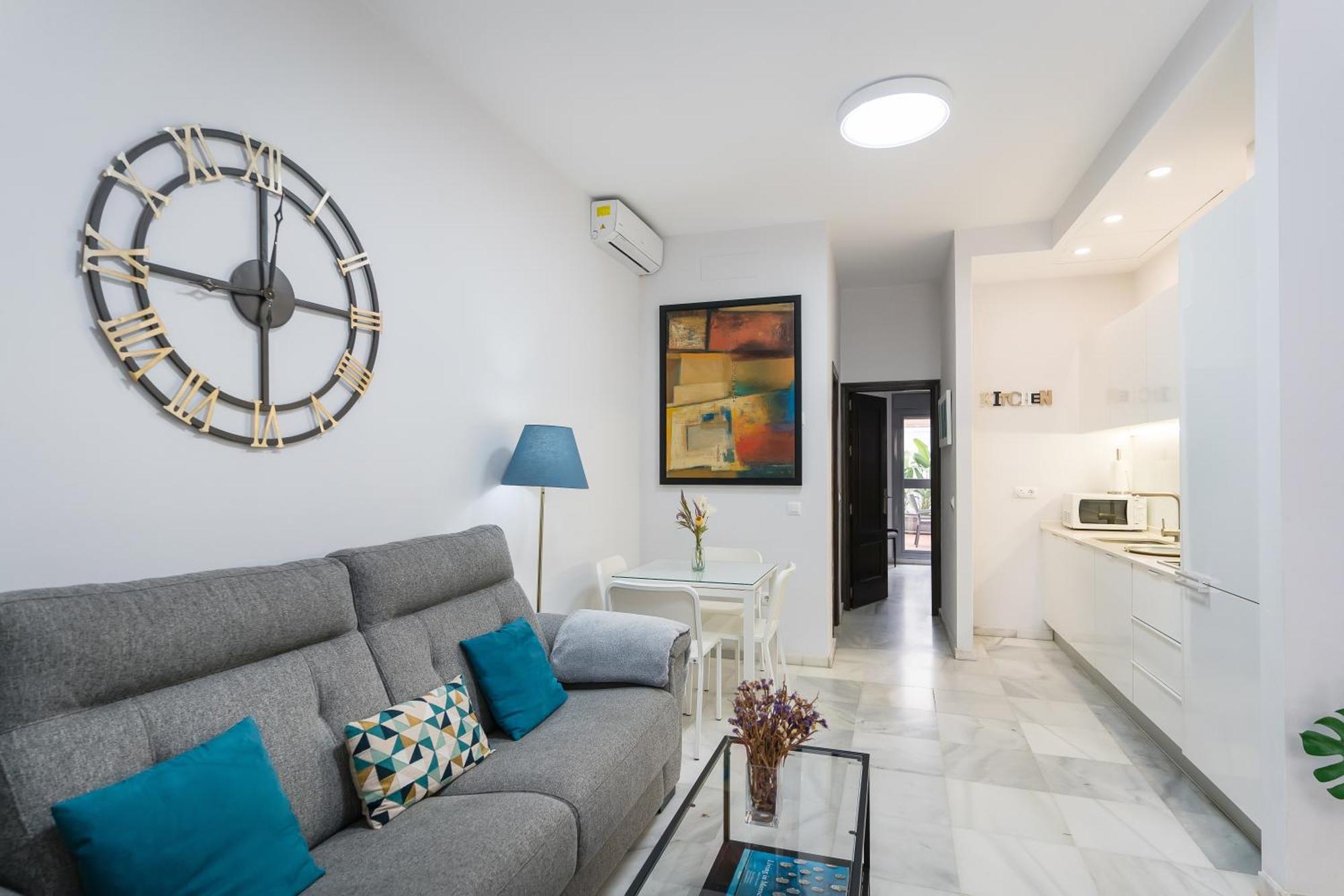 Apartamento Triana Deluxe Con Patio Privado Sevilla Dış mekan fotoğraf